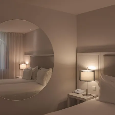 Burgus Tribute & Design מלון 4*